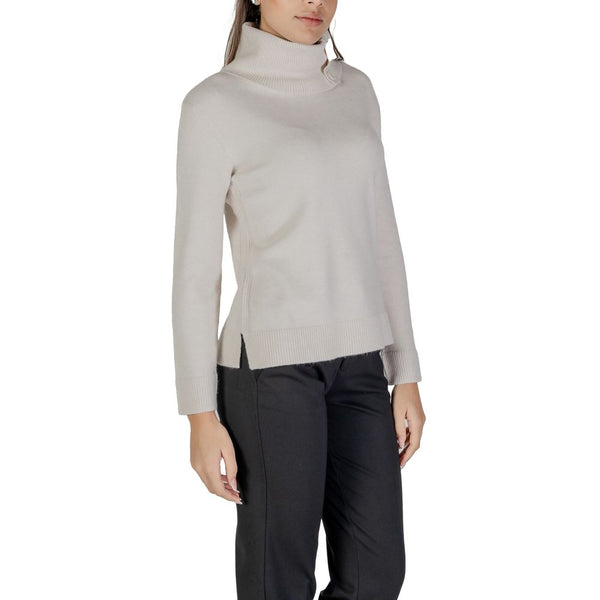 Cream Viscose Turtleneck