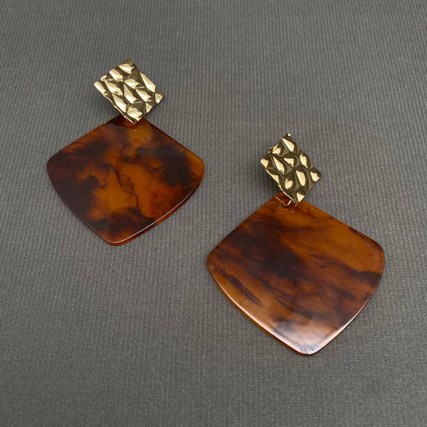 Tortoiseshell Sculpted Gold Drop Earrings