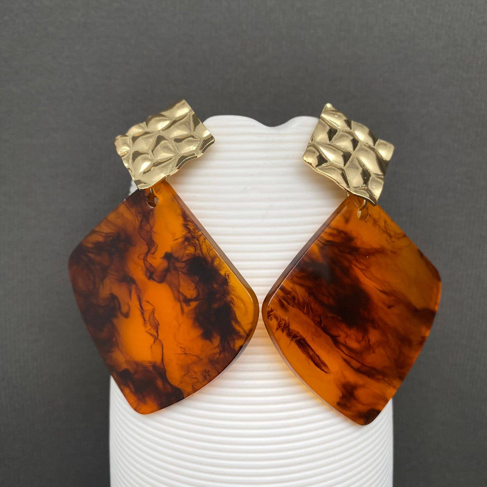 Tortoiseshell Sculpted Gold Drop Earrings