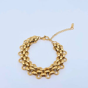 Luxe Interlock Statement Chain Set