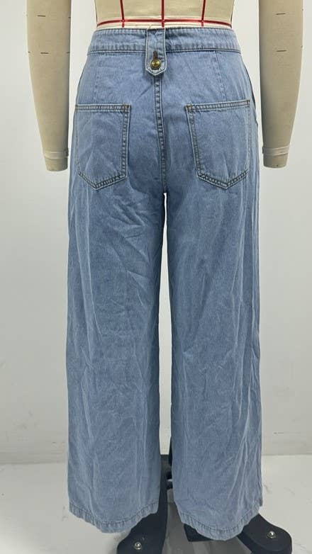 Smart sophisticated Buttons down Split Hem Denim vest top